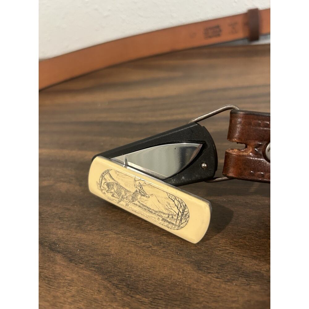 Gerber Touché Whitetail Buck Scrimshaw Inlay Knife Belt Buckle‎ USA 80s